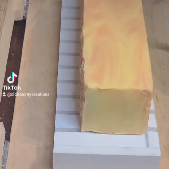 TikTok video showing the cut of Watermelon Lemonade soap